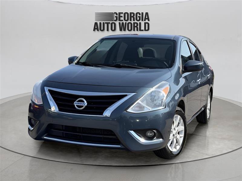 Used 2016 Nissan Versa SV w/ SV Appearance Package FWD image 5