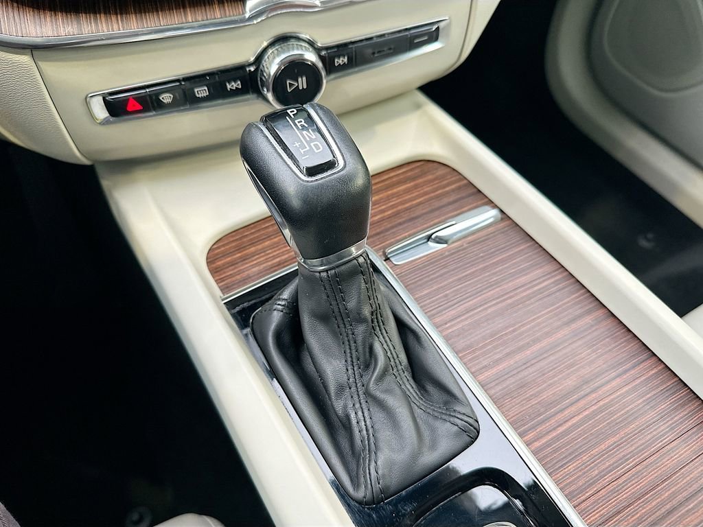 Used 2020 Volvo XC60 T5 Inscription w/ Protection Package Premier image 17