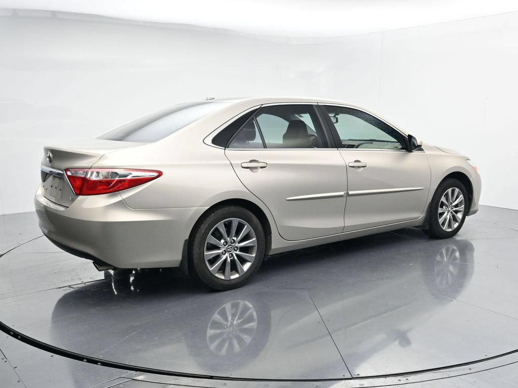 Used 2017 Toyota Camry XLE w/ Moonroof Package FWD image 8