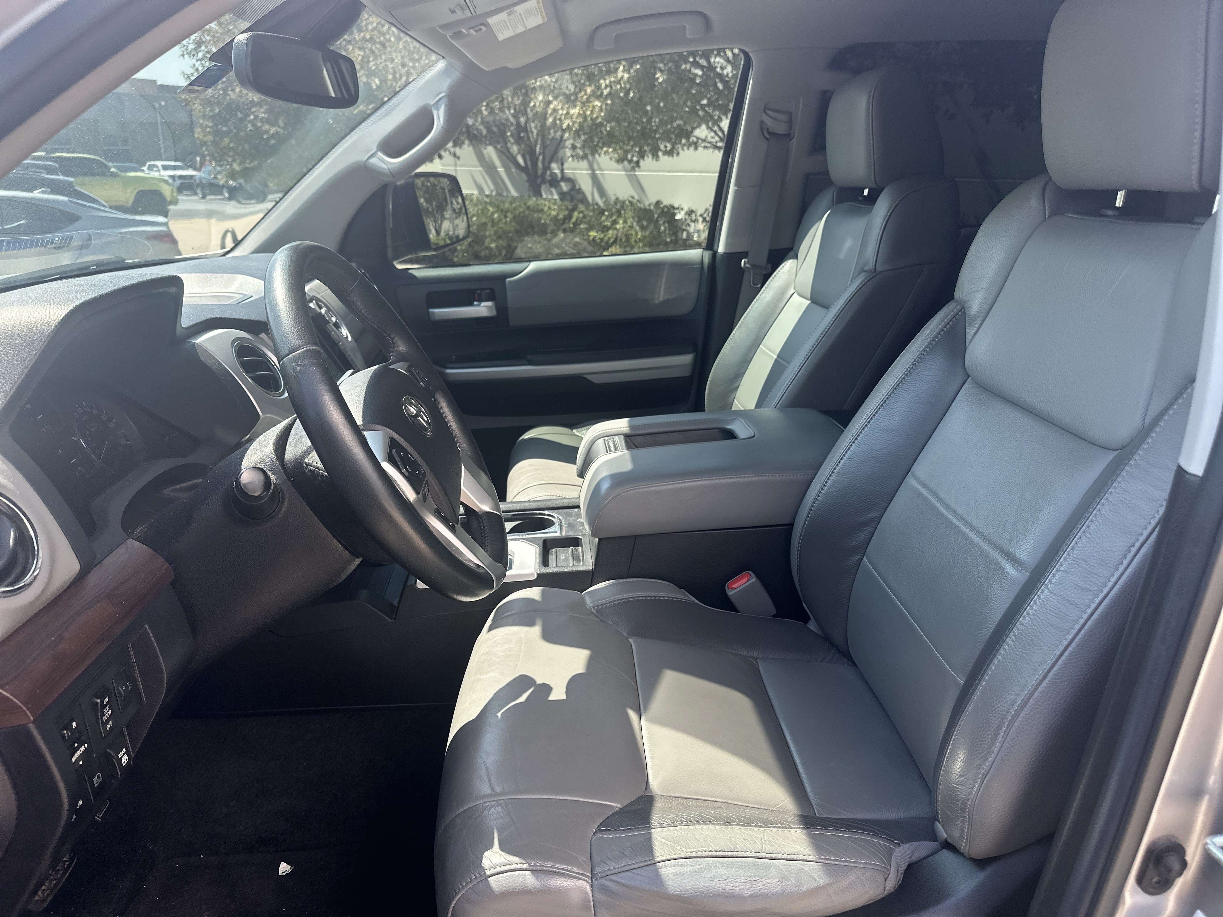 Used 2021 Toyota Tundra Limited AWD/4WD image 15