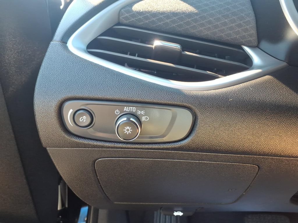 Used 2024 Chevrolet Malibu LT FWD image 13