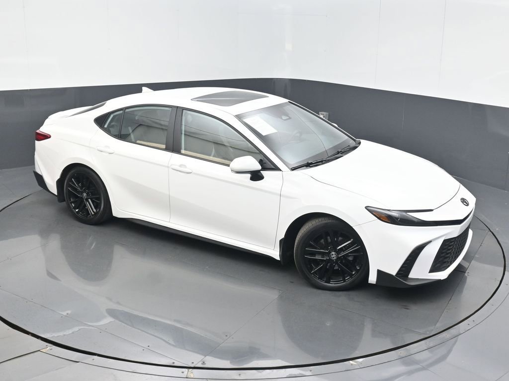 Used 2025 Toyota Camry SE w/ Convenience Package FWD image 36