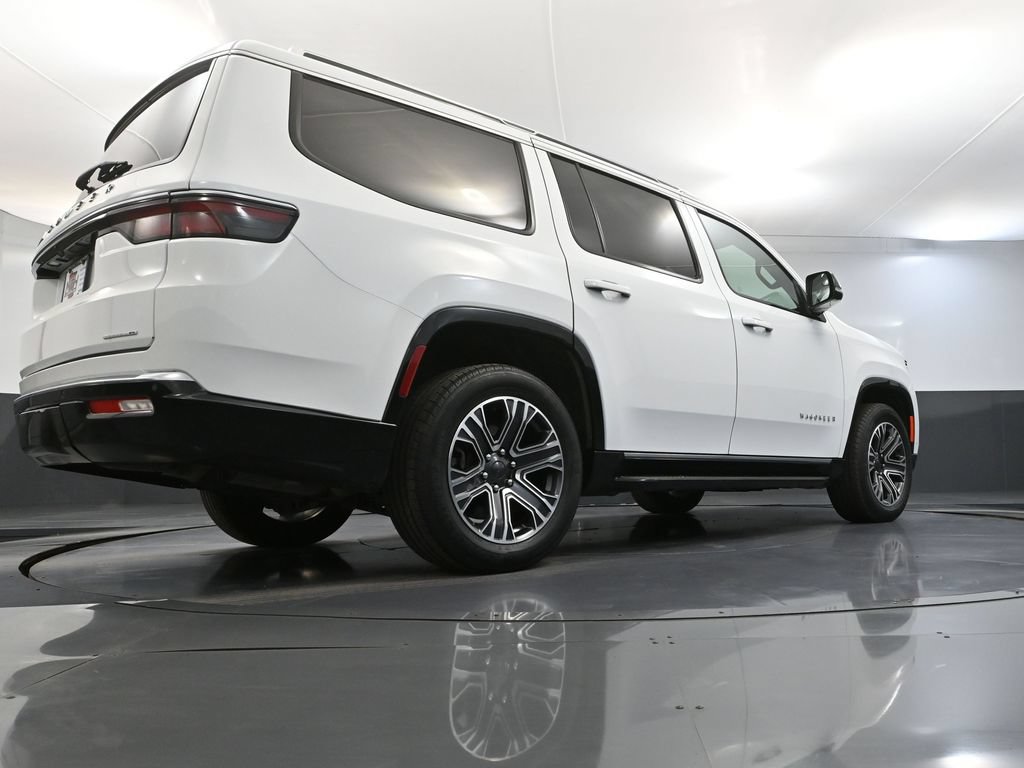 Used 2023 Jeep Wagoneer Series II AWD/4WD image 56
