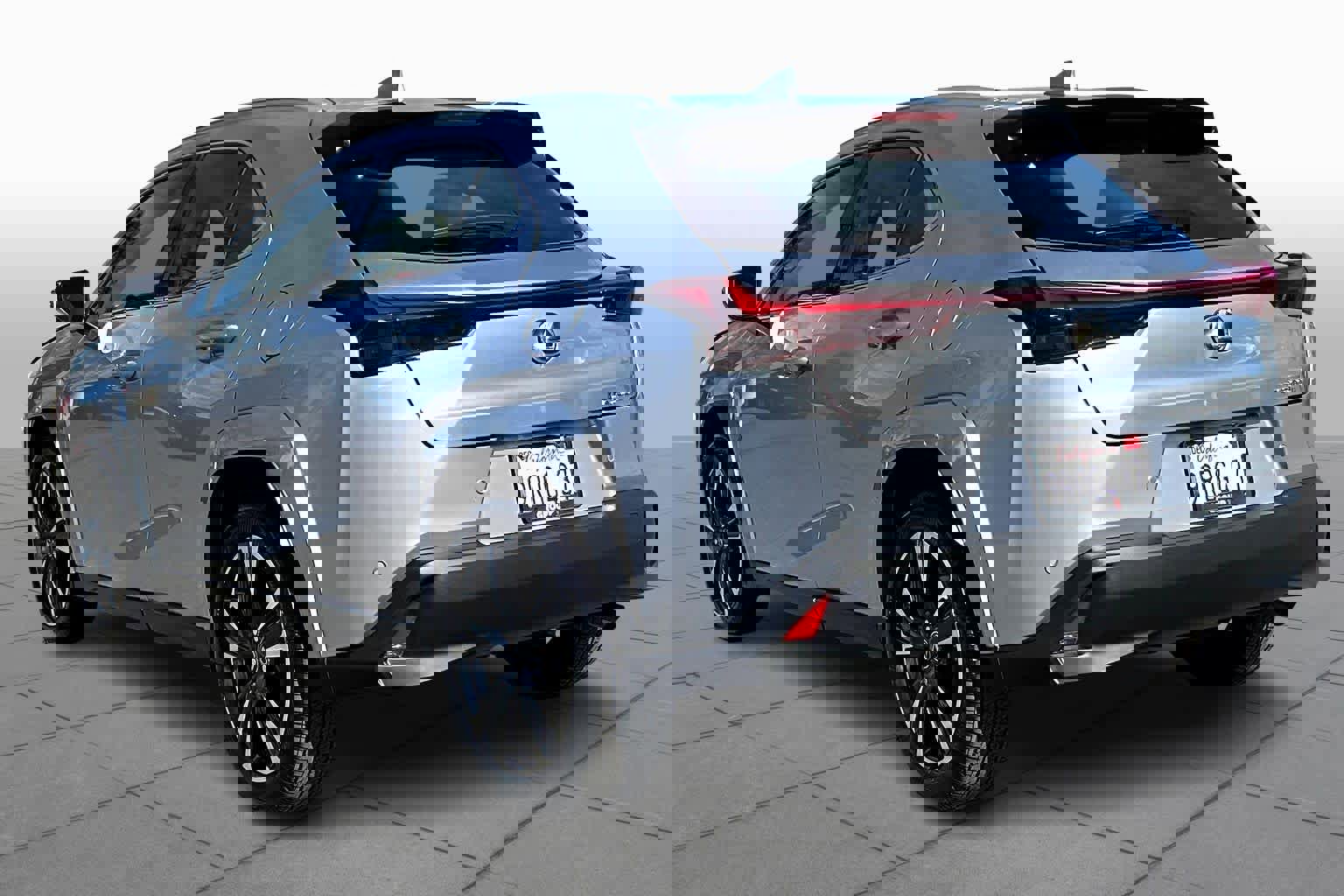 Certified 2025 Lexus UX 300h FWD w/ Accessory Package (Z1) image 11