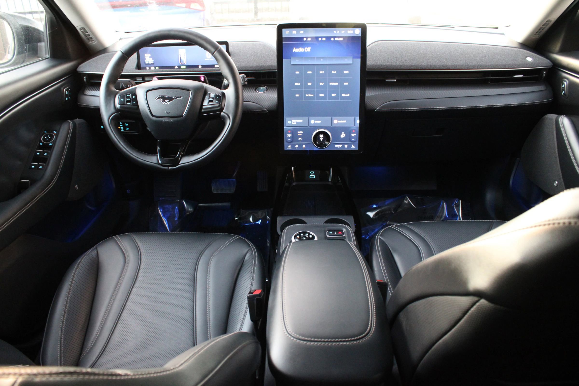 Used 2021 Ford Mustang Mach-E Premium image 22