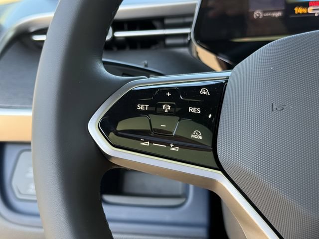 New 2025 Volkswagen ID. Buzz Pro S Plus AWD/4WD image 11