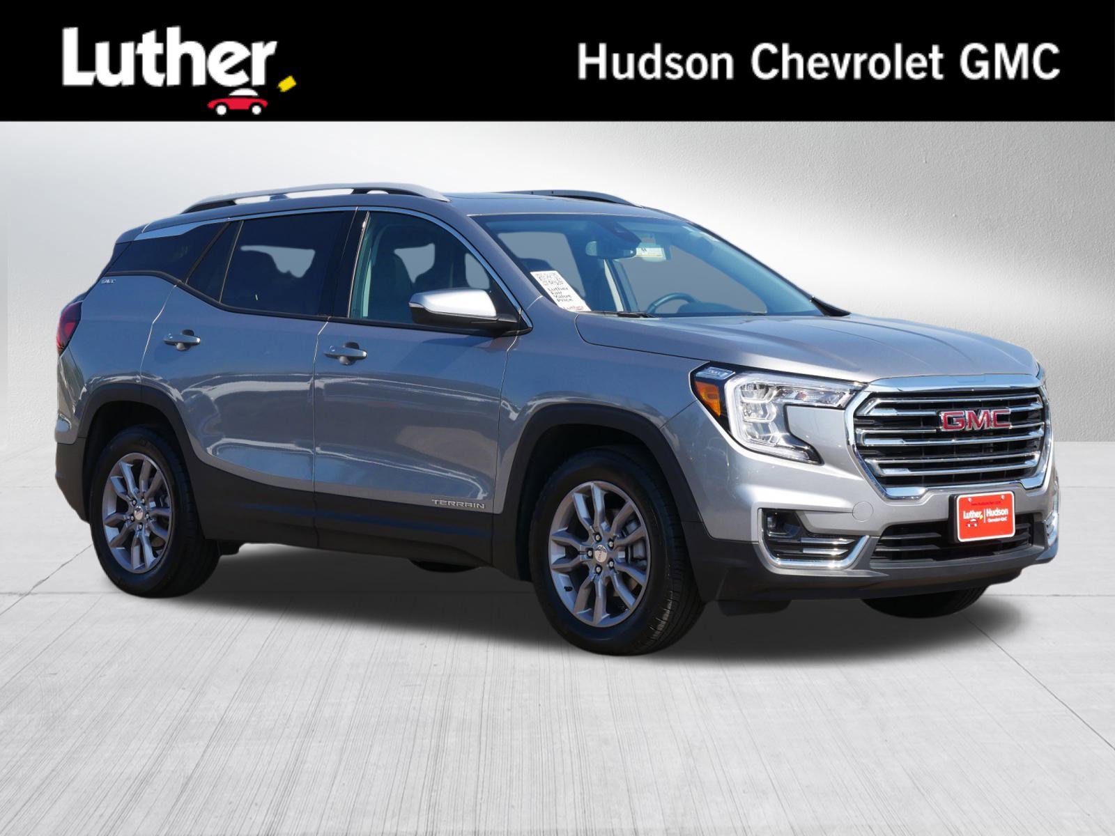 Used 2024 GMC Terrain SLT w/ Infotainment Package II