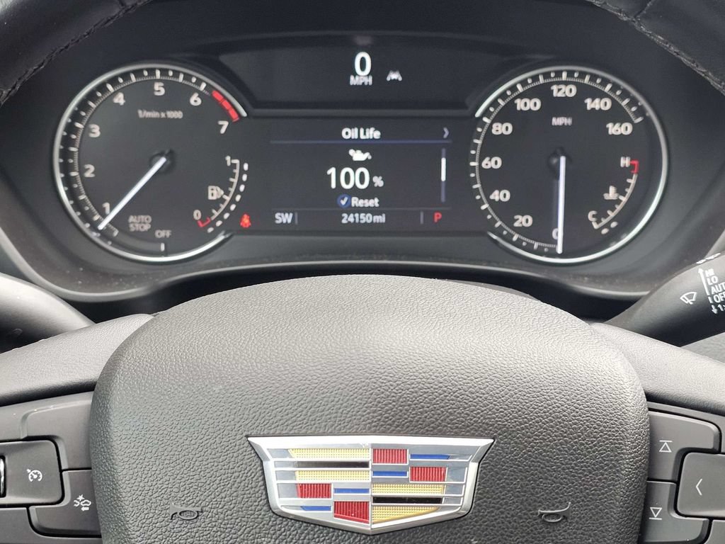 Used 2023 Cadillac XT4 Premium Luxury FWD image 27
