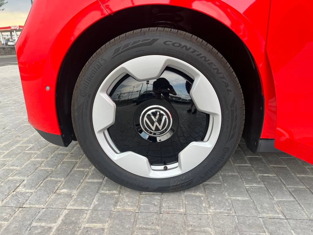New 2025 Volkswagen ID. Buzz Pro S image 29