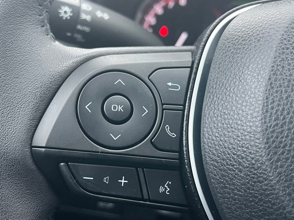 Used 2023 Toyota RAV4 XLE w/ Convenience Package image 30