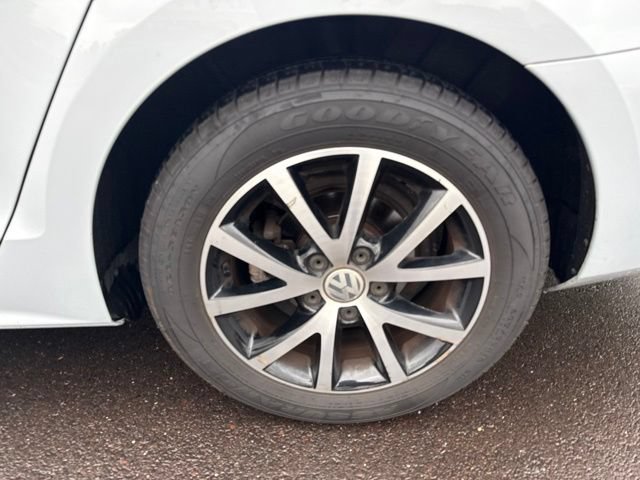 Used 2018 Volkswagen Jetta SE FWD image 6