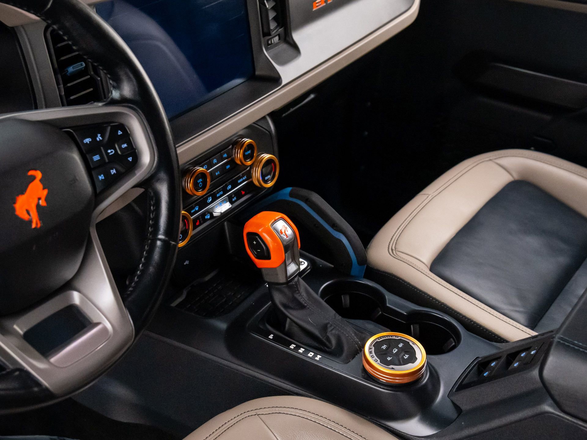 Used 2024 Ford Bronco Wildtrak image 13