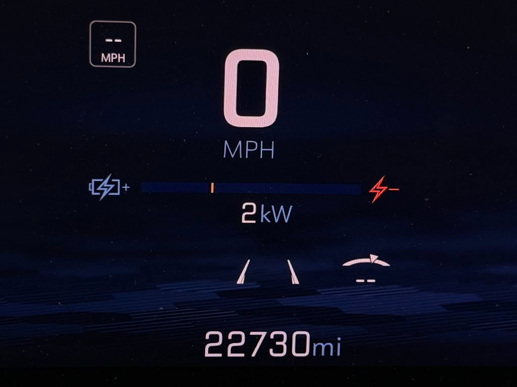 Used 2024 Chevrolet Equinox EV LT FWD image 17