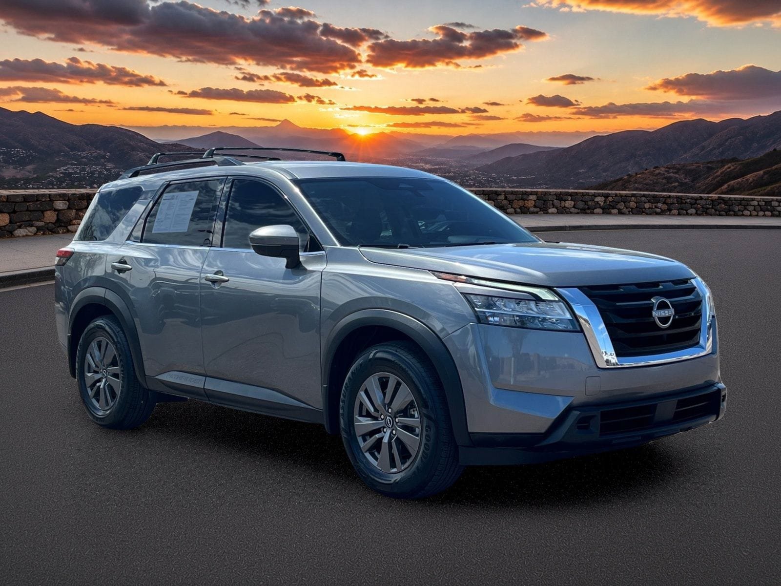Used 2022 Nissan Pathfinder SV FWD image 7