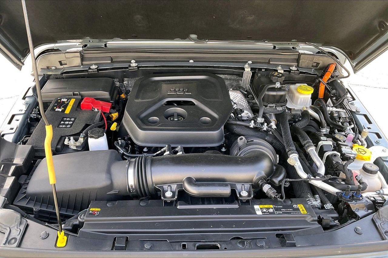 Used 2024 Jeep Wrangler Unlimited Sahara image 36