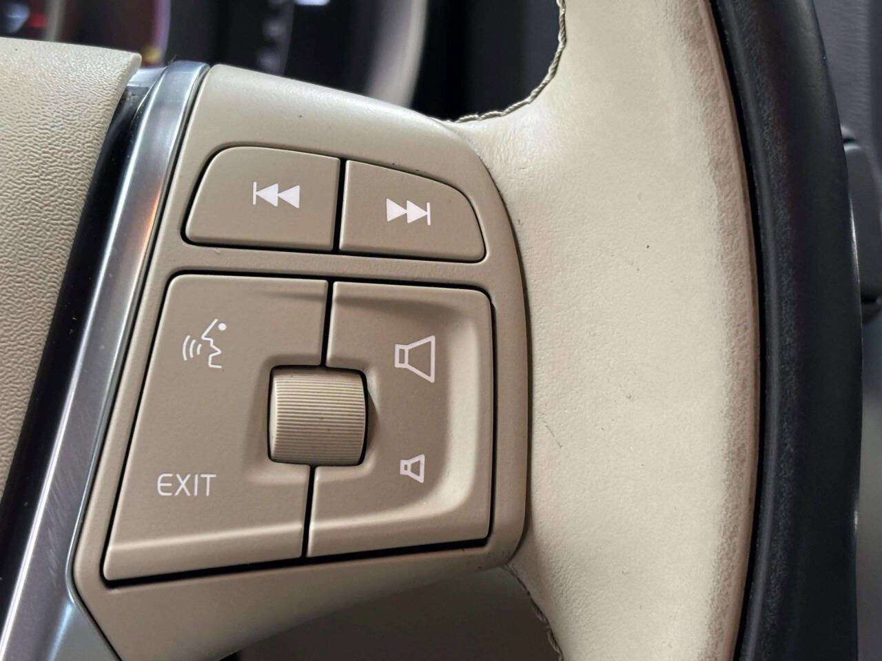 Used 2015 Volvo S60 T5 Premier image 28