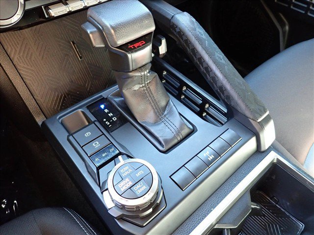 Used 2025 Toyota Tacoma TRD Off-Road AWD/4WD image 16