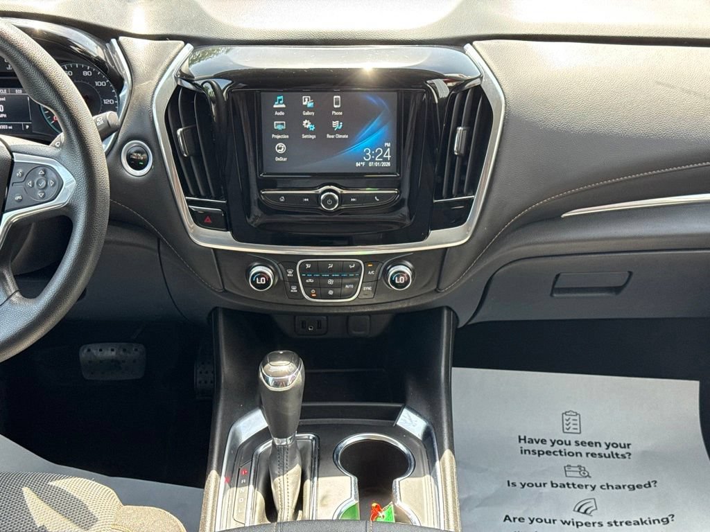 Used 2018 Chevrolet Traverse LS FWD image 18