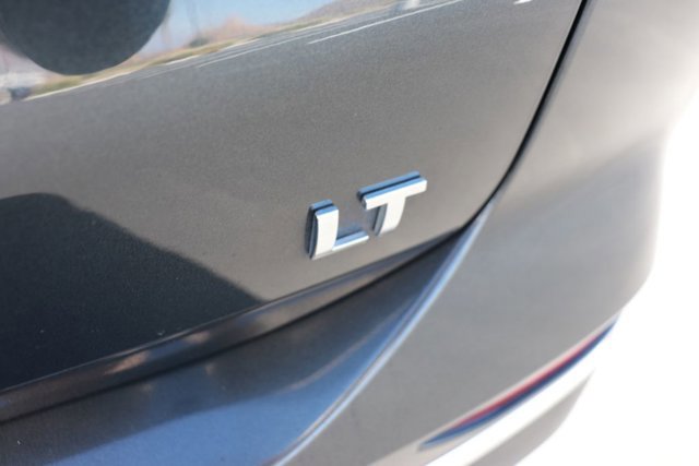 Used 2020 Chevrolet Equinox LT w/ Driver Convenience Package image 7