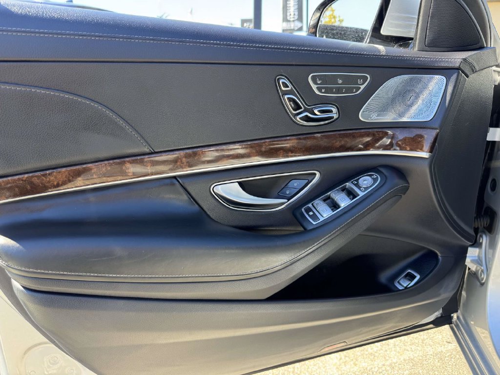 Used 2018 Mercedes-Benz S 560 4MATIC Sedan image 17
