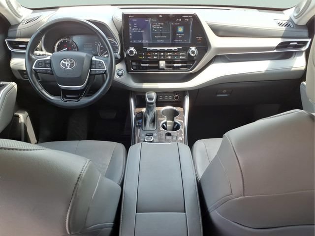 Used 2022 Toyota Highlander Limited AWD/4WD image 21