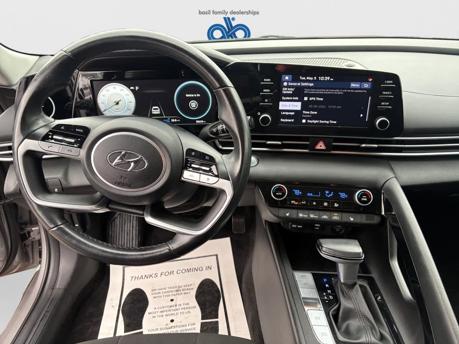 Used 2022 Hyundai Elantra SEL w/ Convenience Package FWD image 10