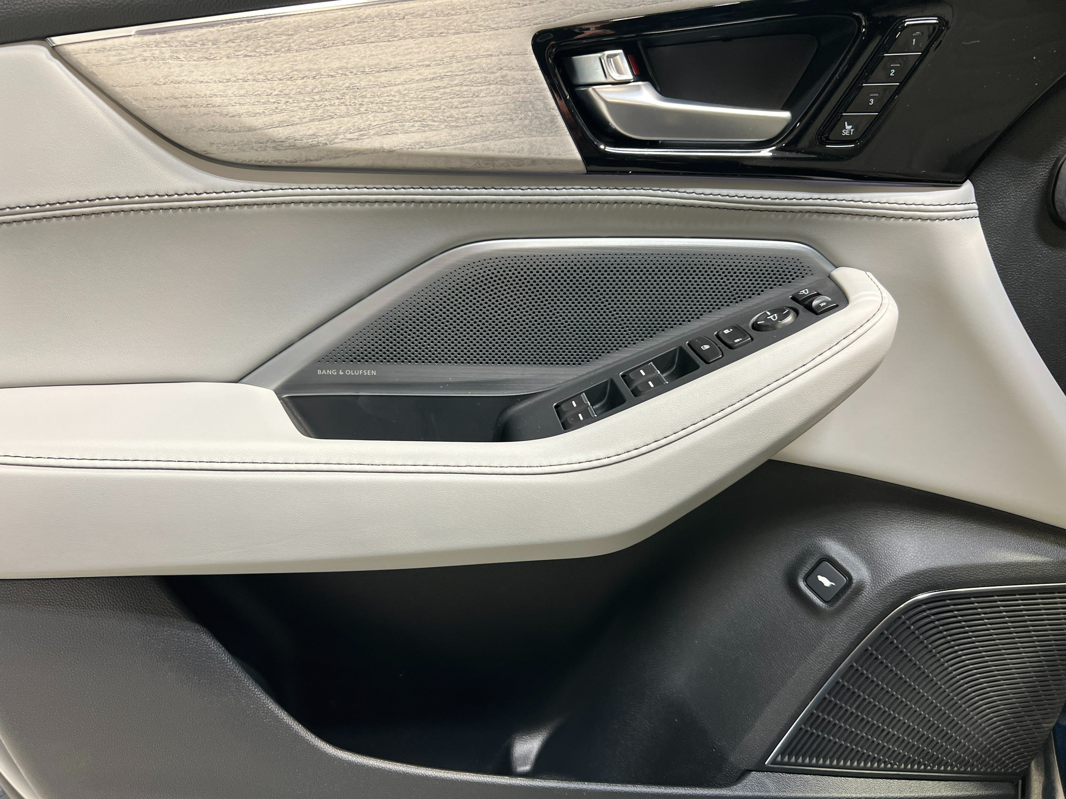 New 2026 Acura MDX w/ Advance Package AWD/4WD image 19