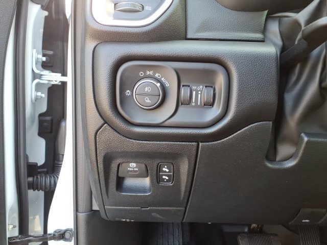 New 2026 RAM 1500 Big Horn AWD/4WD image 16