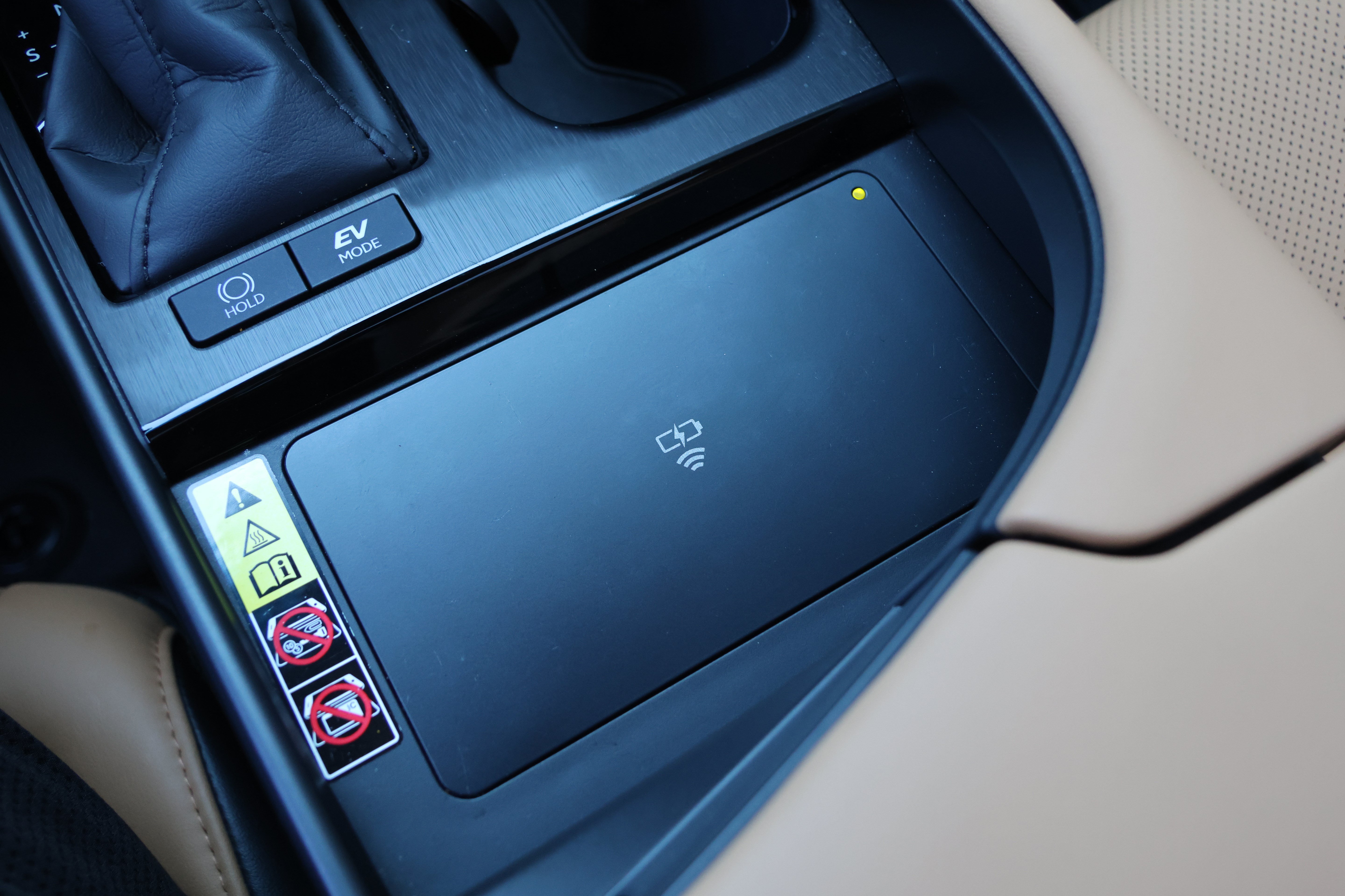 Certified 2025 Lexus ES 300h w/ Premium Package FWD image 29
