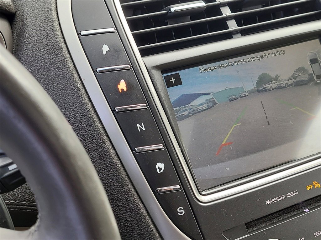 Used 2017 Lincoln MKX Reserve image 24