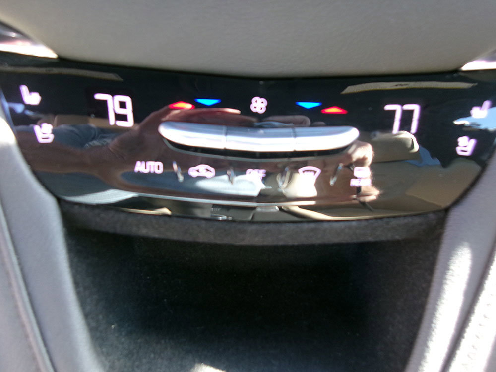 Used 2017 Cadillac XT5 Premium Luxury w/ Driver Assist Package AWD/4WD image 18