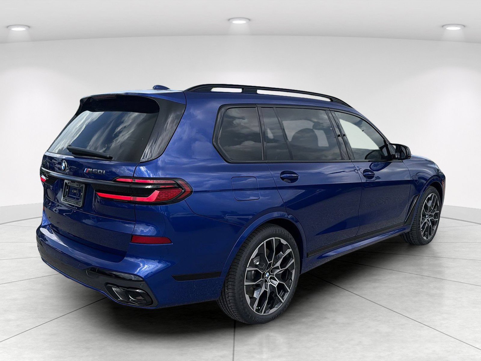 New 2027 BMW X7 M60i AWD/4WD image 4