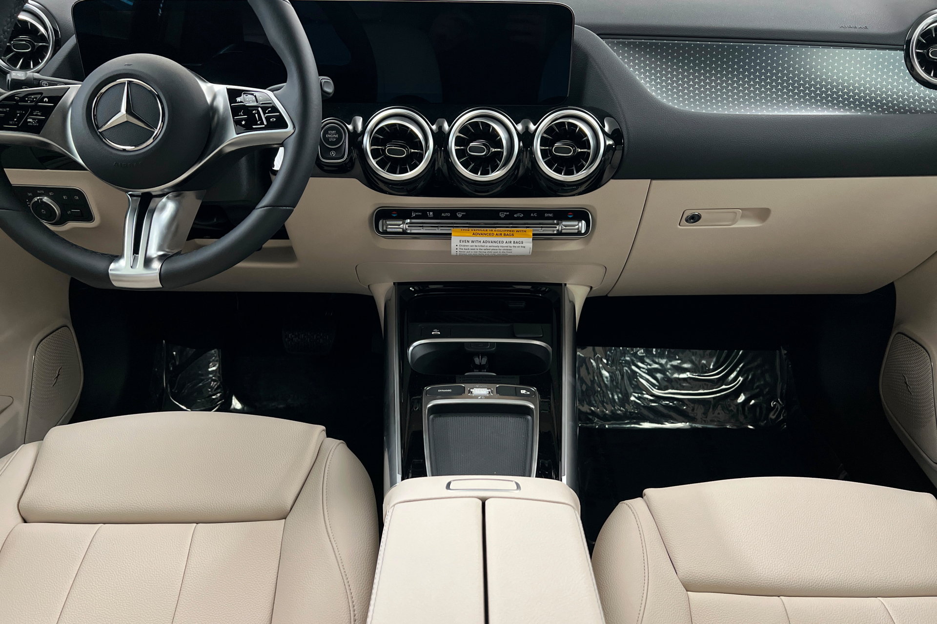 New 2026 Mercedes-Benz GLA 250 4MATIC image 13