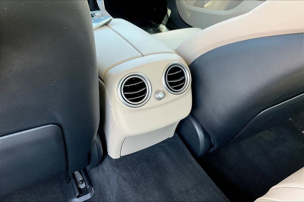 Used 2021 Mercedes-Benz C 300 4MATIC Sedan image 10