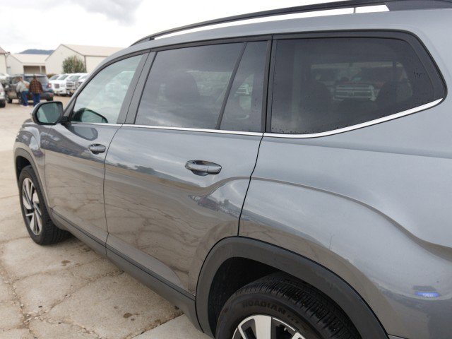 Used 2024 Volkswagen Atlas SE image 8
