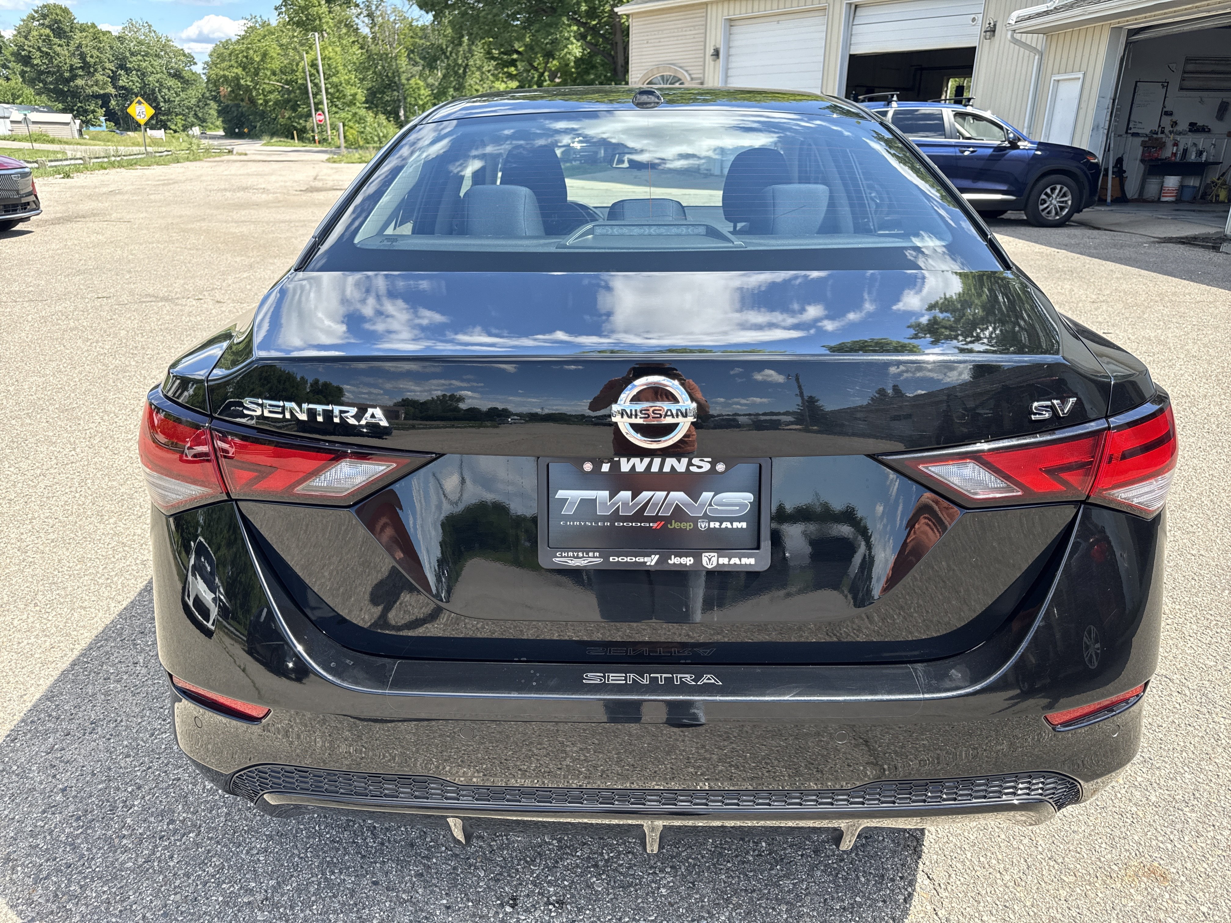 Used 2023 Nissan Sentra SV w/ All-Weather Package FWD image 4