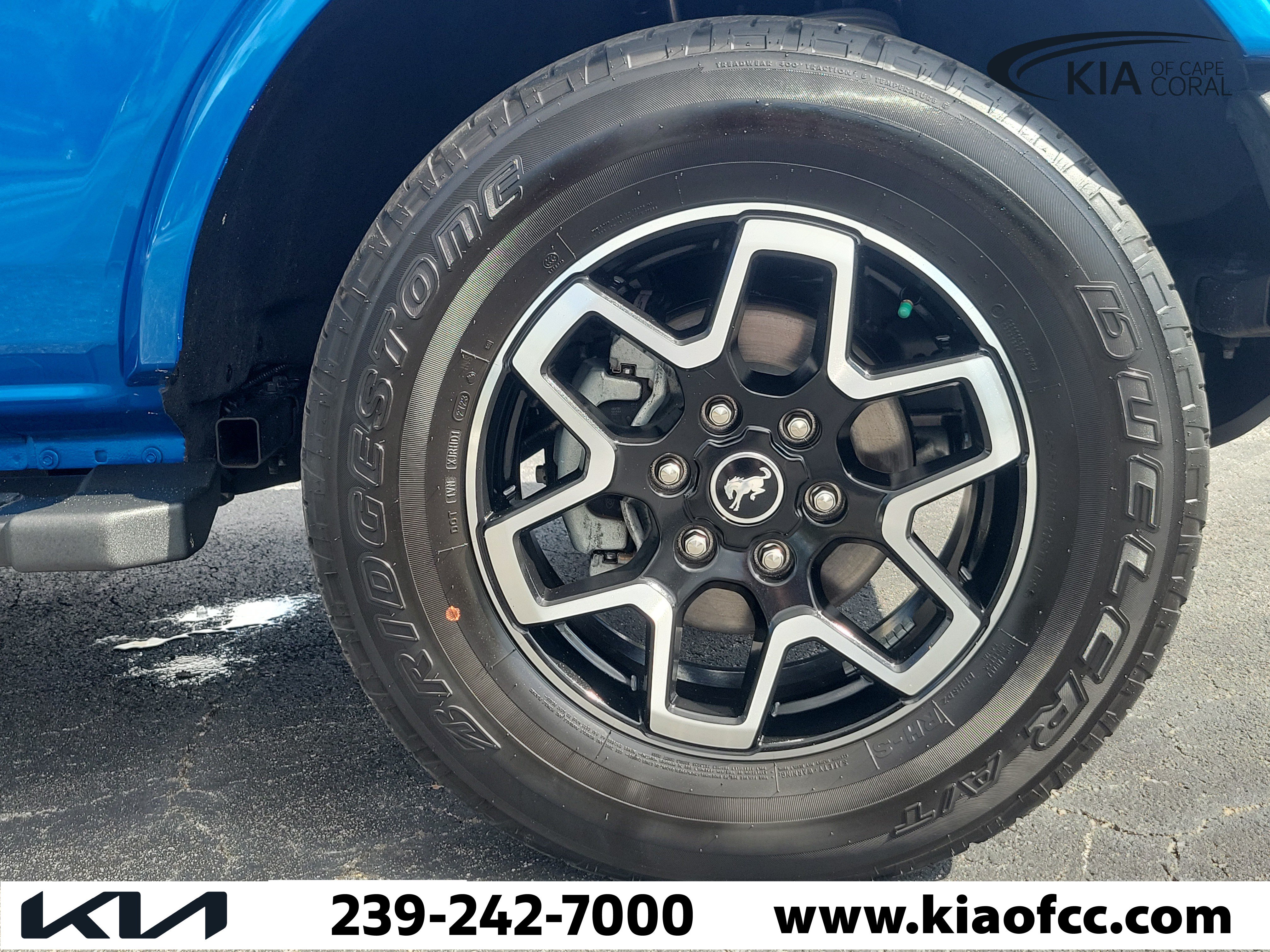 Used 2024 Ford Bronco Outer Banks AWD/4WD image 9