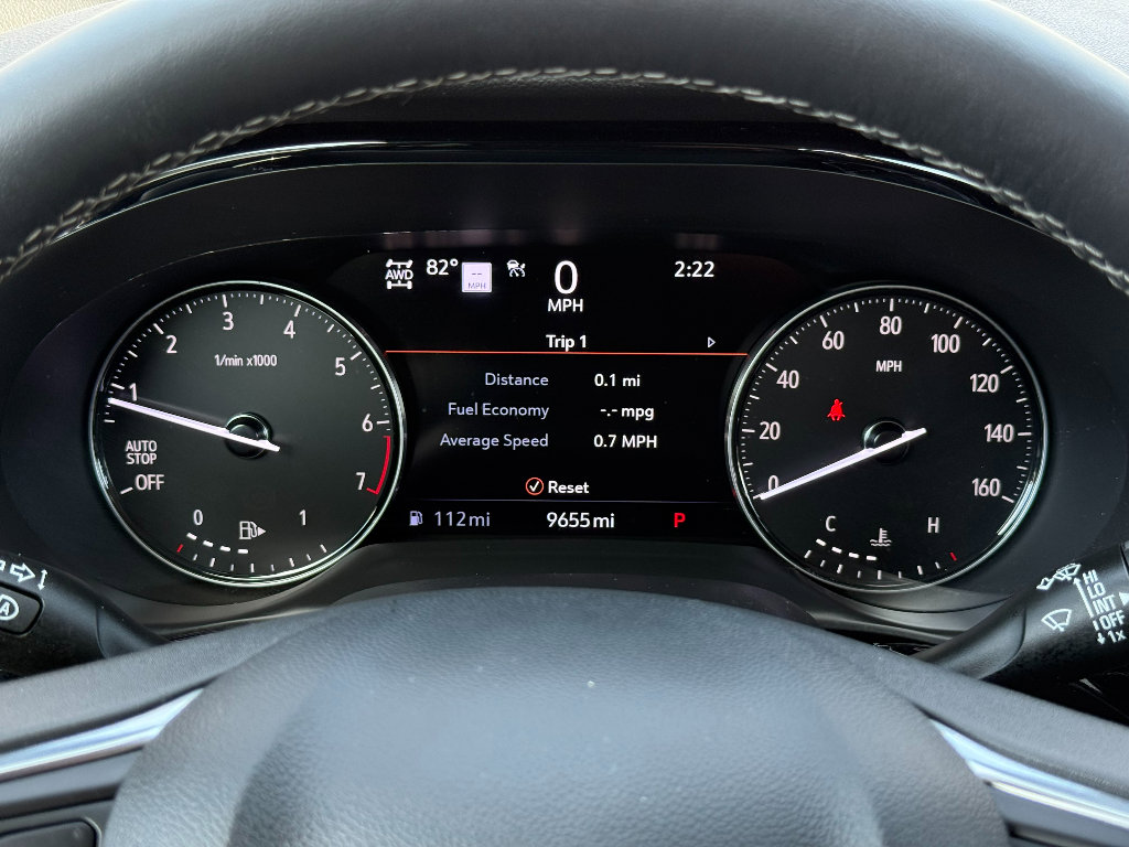 Used 2023 Buick Envision Avenir image 3