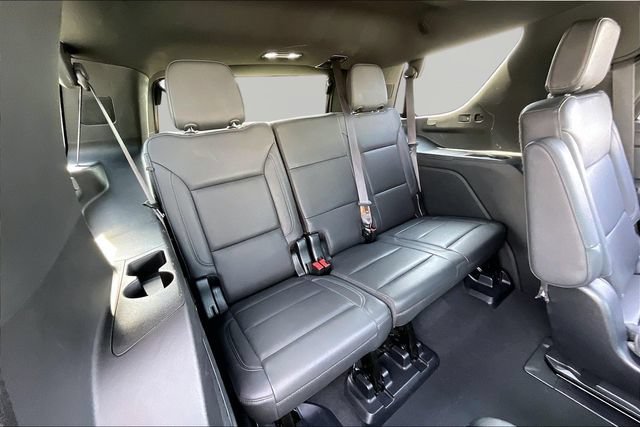 Used 2022 Chevrolet Tahoe Z71 w/ Luxury Package AWD/4WD image 18
