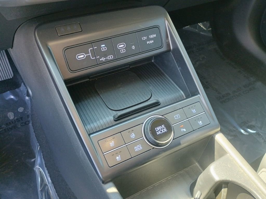 Used 2025 Hyundai Kona Limited image 32