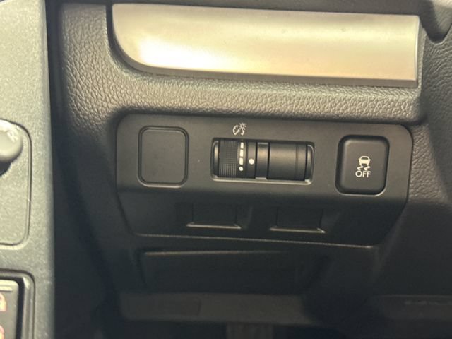 Used 2017 Subaru Forester 2.5i w/ Protection Package #1 AWD/4WD image 33