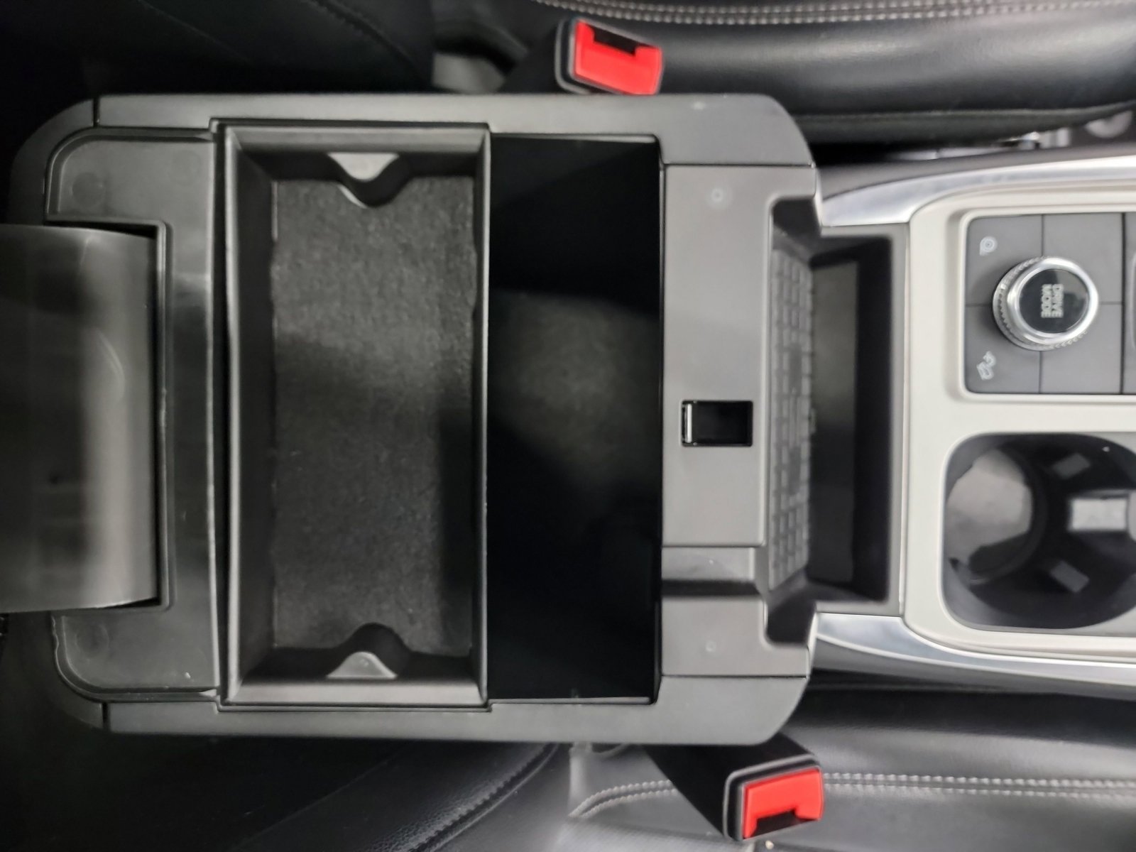 Used 2022 Ford Explorer Limited w/ Equipment Group 301A image 24