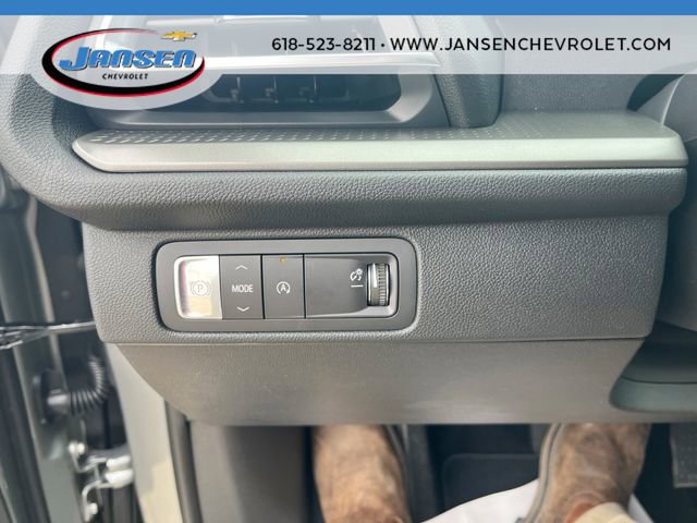 New 2026 Chevrolet Traverse LT w/ Driver Confidence Package FWD image 17