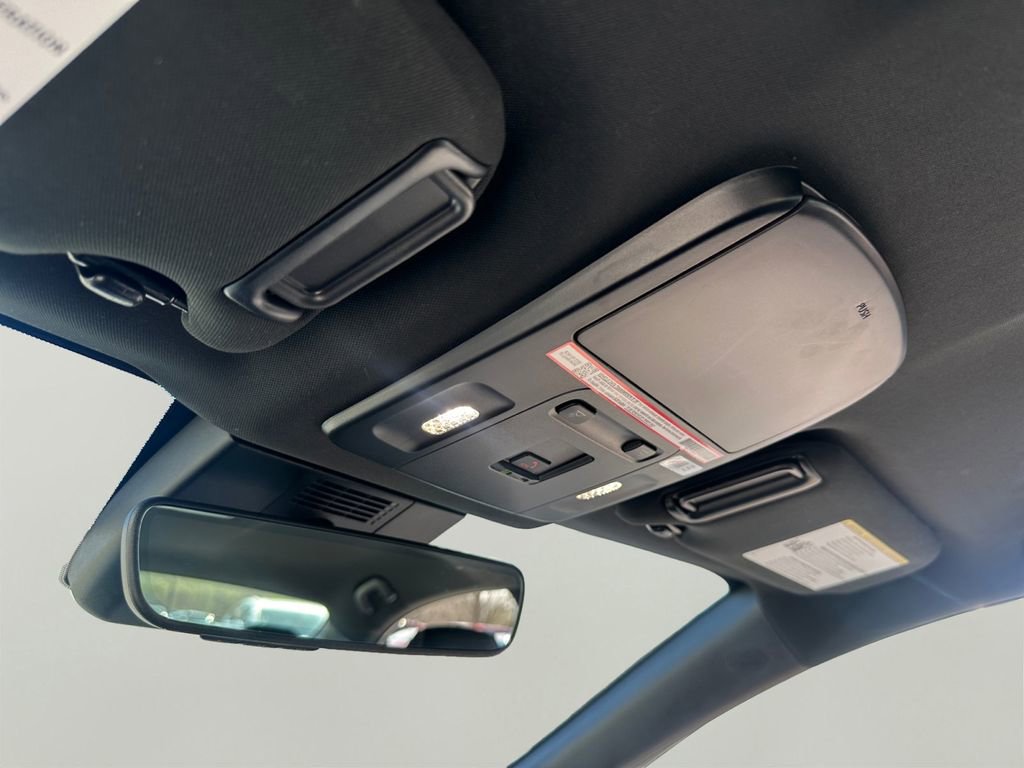 Used 2026 Toyota Camry SE w/ Convenience Package image 21