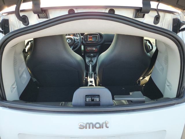 Used 2016 smart fortwo Prime image 12