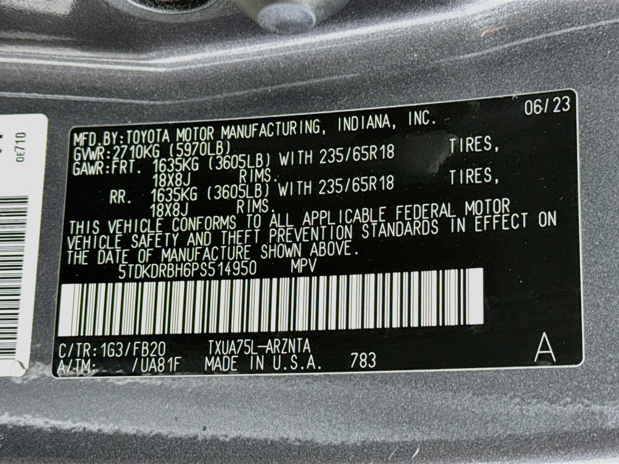 Used 2023 Toyota Highlander LE AWD/4WD image 31