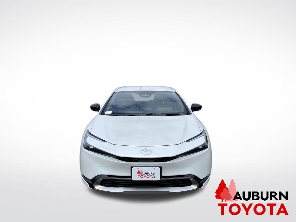 New 2027 Toyota Prius Plug-In Hybrid FWD image 2