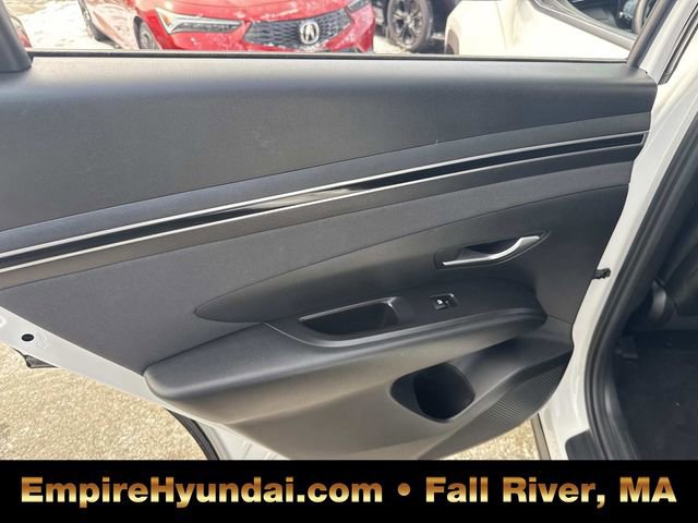 Used 2023 Hyundai Tucson SEL w/ Convenience Package image 16