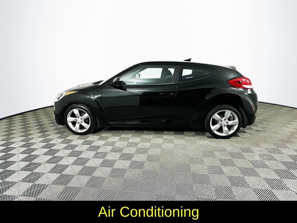 Used 2012 Hyundai Veloster image 6