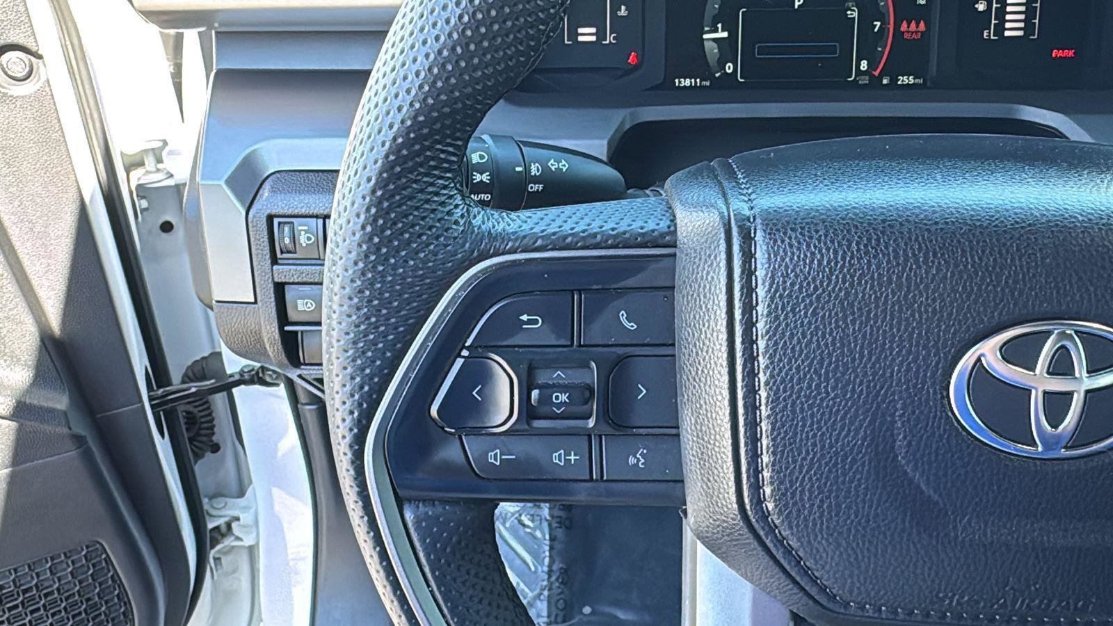 Used 2025 Toyota Tacoma SR5 image 16